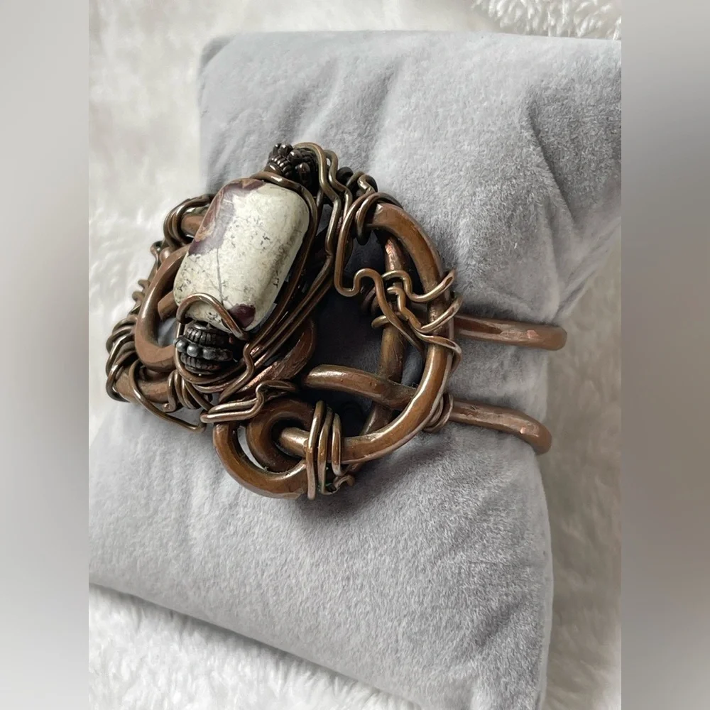 Vintage 1970s copper bracelet